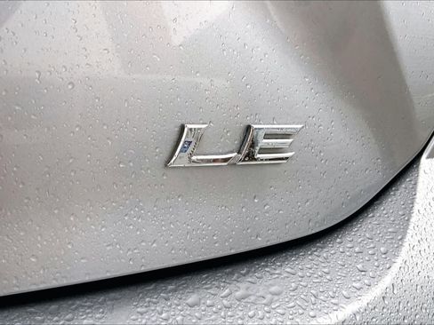Used 2025 Toyota Camry LE FWD image 10