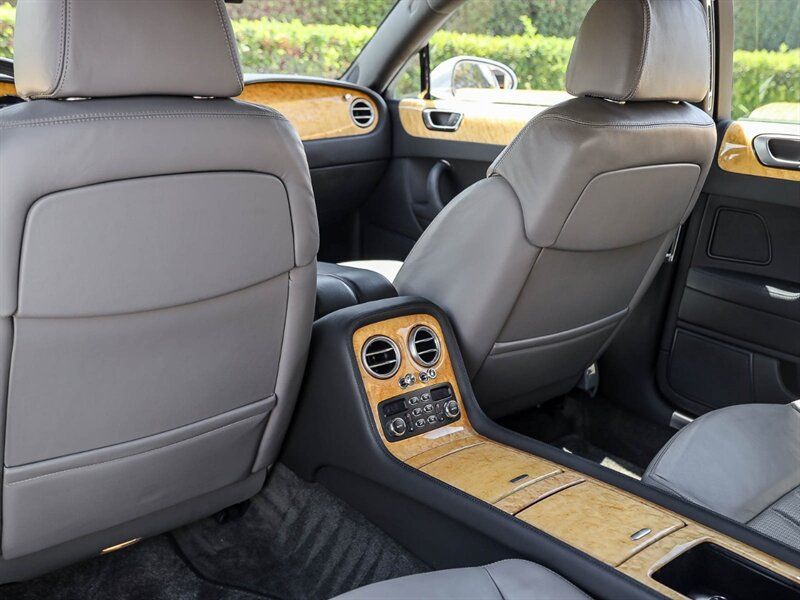 Used 2006 Bentley Flying Spur Flying Spur AWD/4WD image 18