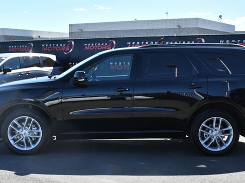 Used 2025 Dodge Durango GT AWD/4WD image 4