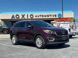 Used 2017 Kia Sorento LX image 1