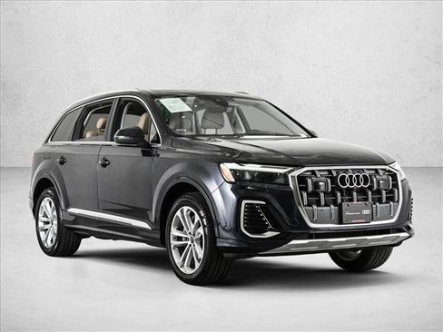 Certified 2025 Audi Q7 2.0T Premium Plus w/ Premium Plus Package AWD/4WD image 3