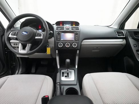 Used 2017 Subaru Forester 2.5i w/ Alloy Wheel Package image 5