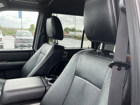 Used 2017 Ford Expedition Limited AWD/4WD image 13
