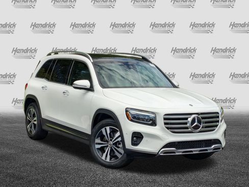 Used 2025 Mercedes-Benz GLB 250 image 2
