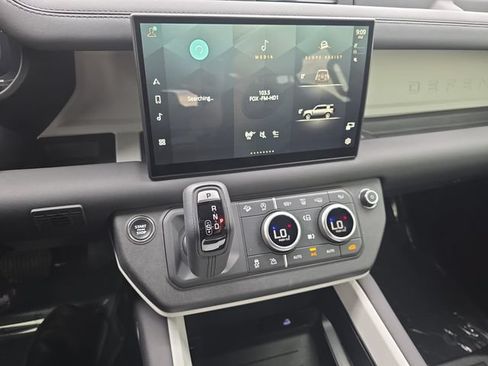 Certified 2025 Land Rover Defender 110 S AWD/4WD image 22