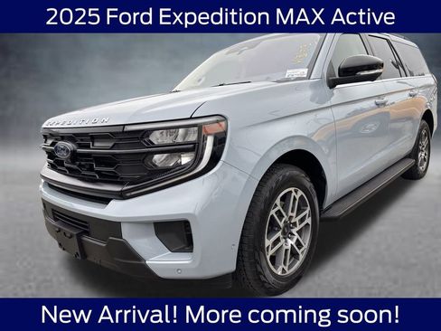 Used 2025 Ford Expedition Max Active image 2