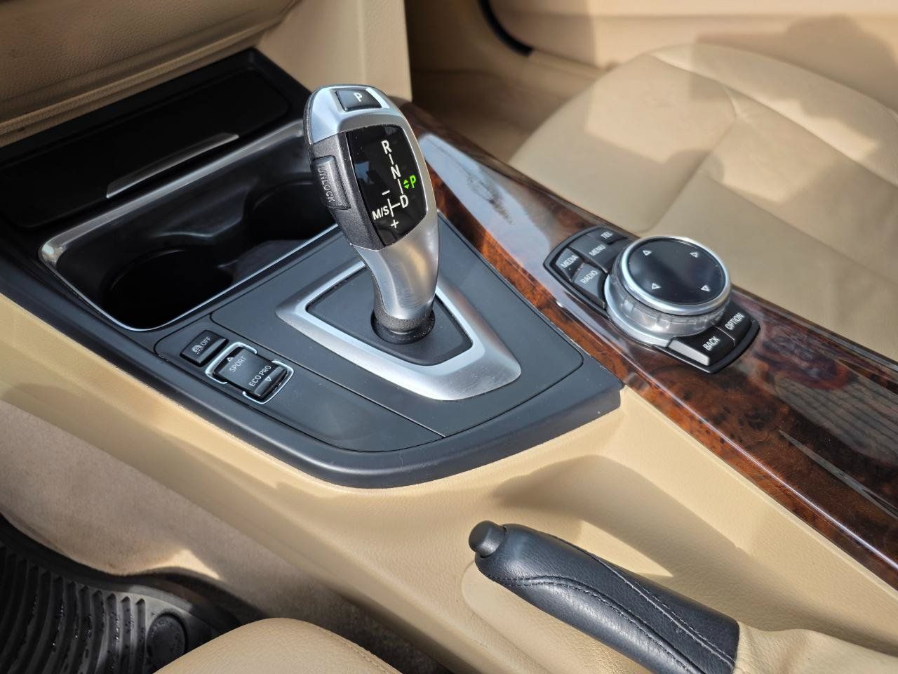 Used 2014 BMW 328d xDrive Sedan AWD/4WD image 21