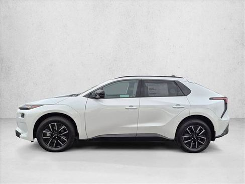 New 2026 Subaru Solterra AWD/4WD image 5