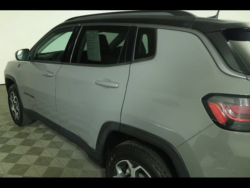 Used 2022 Jeep Compass Trailhawk w/ Trailhawk Elite Group AWD/4WD image 20