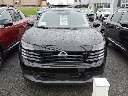 New 2026 Nissan Kicks SR w/ Cold Weather Package image 2