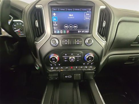 Used 2023 GMC Sierra 2500 Denali w/ Denali Ultimate Package image 11