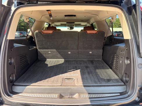 Used 2016 Cadillac Escalade ESV Premium AWD/4WD image 12