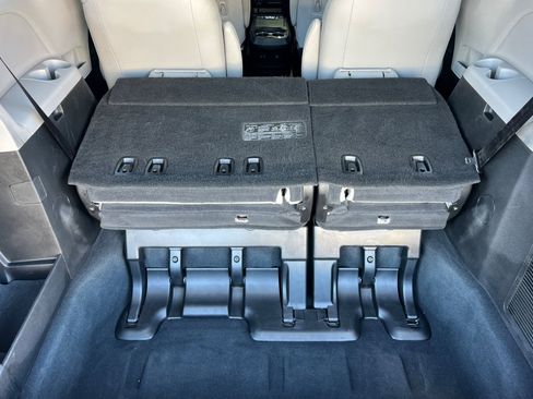 Certified 2020 Toyota Sienna Limited image 14