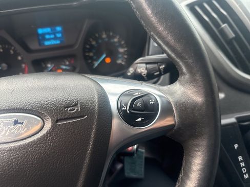 Used 2016 Ford Transit 150 XL image 18