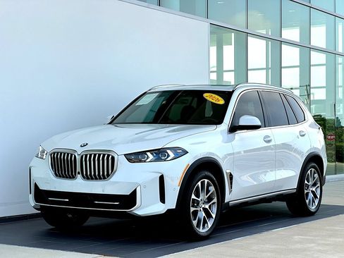 New 2026 BMW X5 xDrive40i w/ Premium Package AWD/4WD image 9