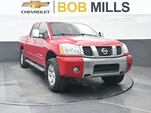 Used 2005 Nissan Titan LE w/ (U01) Nissan Navigation Pkg image 1
