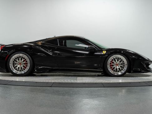 Used 2019 Ferrari 488 Pista Coupe RWD image 21
