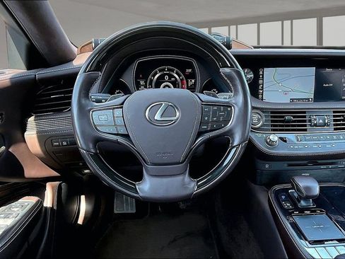 Used 2018 Lexus LS 500 w/ Luxury Package RWD image 5