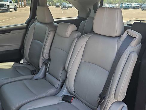 Used 2022 Honda Odyssey EX-L image 25