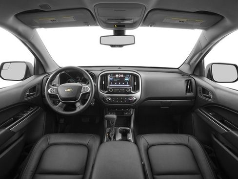 Used 2017 Chevrolet Colorado LT w/ LT Convenience Package image 8