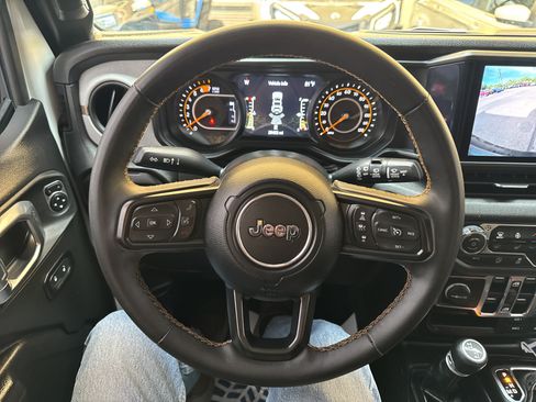 Used 2024 Jeep Wrangler Unlimited Sport AWD/4WD image 27