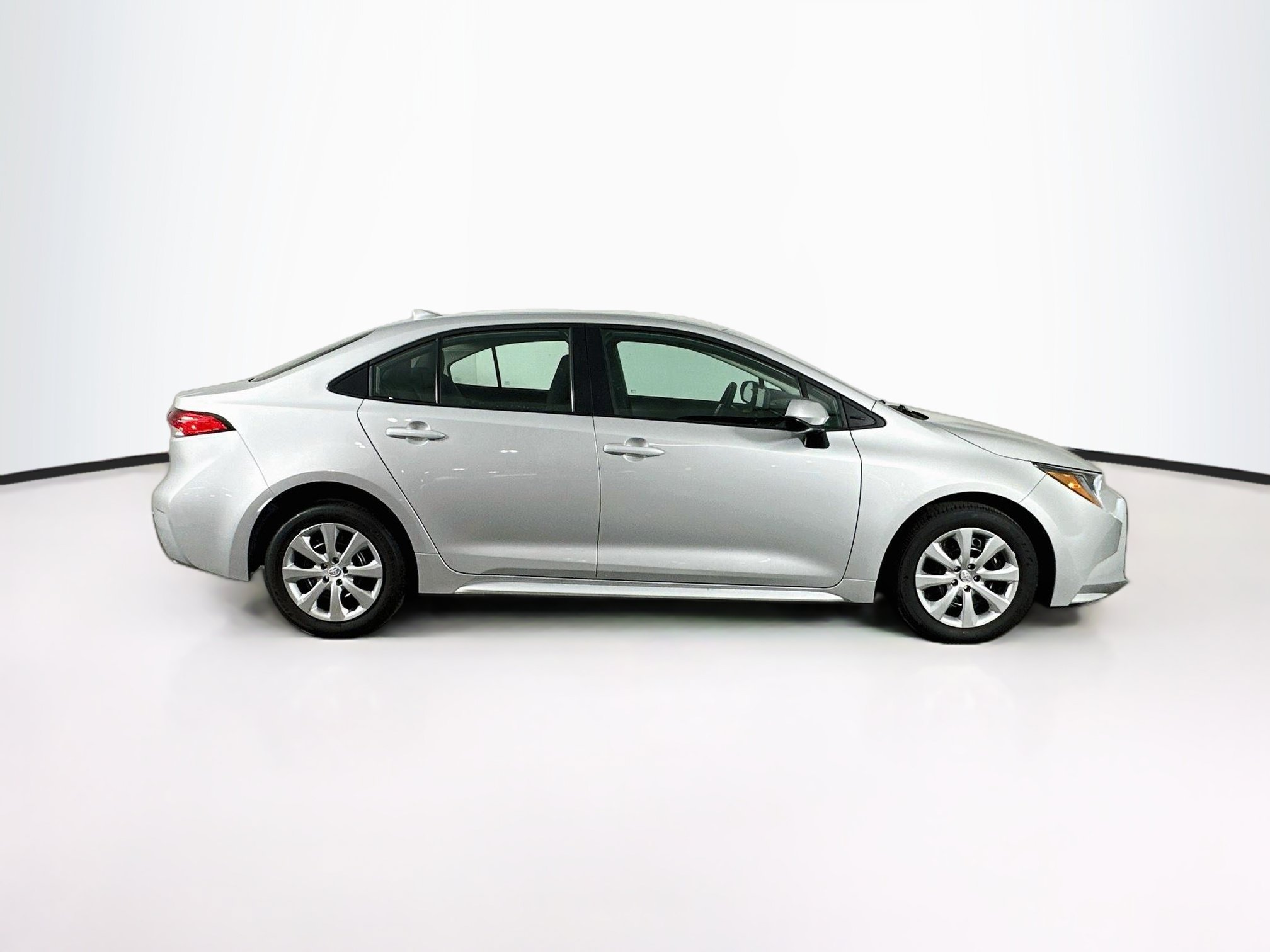 Used 2026 Toyota Corolla LE FWD image 10
