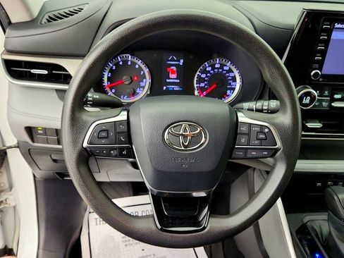 Used 2020 Toyota Highlander L AWD/4WD image 13