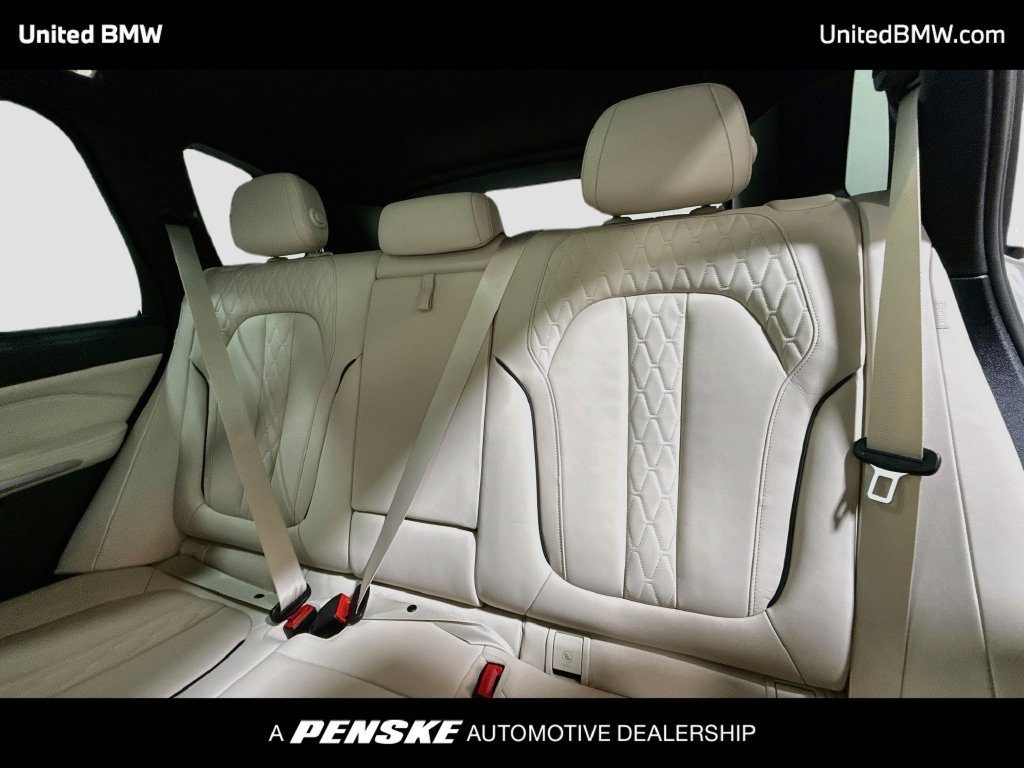 Used 2022 BMW X5 xDrive40i w/ M Sport Package AWD/4WD image 20