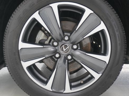 Used 2021 Lexus UX 250h AWD/4WD image 32