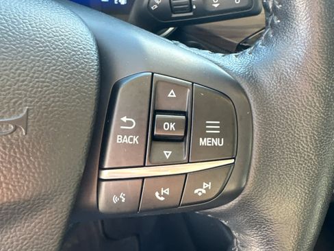 Used 2020 Ford Escape Titanium image 25