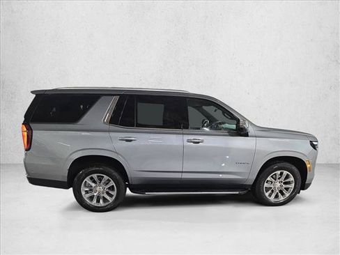 Used 2025 Chevrolet Tahoe Premier AWD/4WD image 4