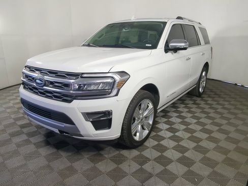 Certified 2024 Ford Expedition Platinum image 10