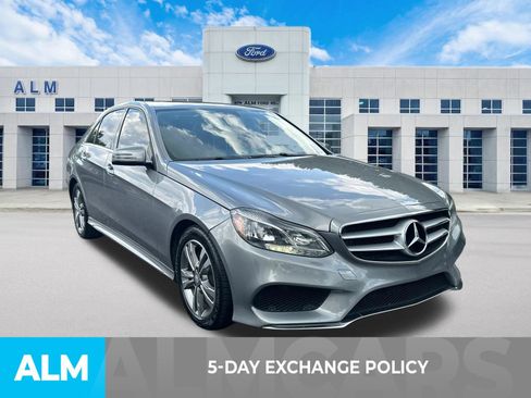 Used 2015 Mercedes-Benz E 250 BlueTEC Sedan image 3