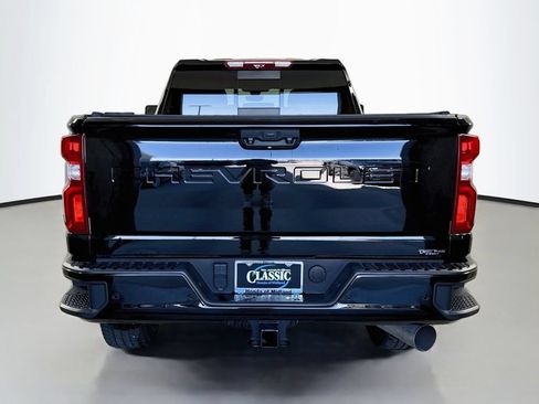 Used 2023 Chevrolet Silverado 2500 High Country w/ Z71 Off-Road Package AWD/4WD image 6