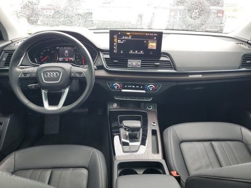 Used 2024 Audi Q5 Premium image 15