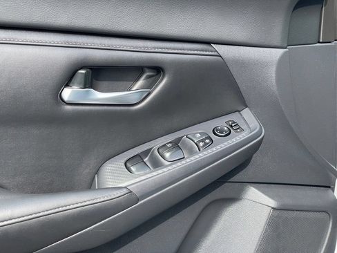 Certified 2023 Nissan Sentra S FWD image 12
