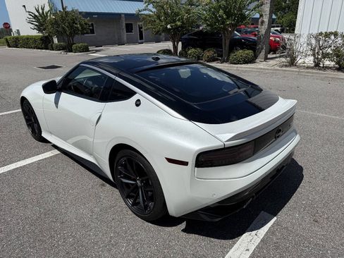 Used 2024 Nissan Z Performance w/ Floor Mat Package RWD image 5