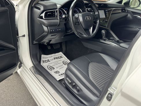 Used 2018 Toyota Camry SE w/ Protection Package (Q2) FWD image 17