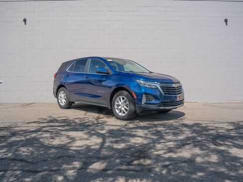 Used 2023 Chevrolet Equinox LT AWD/4WD image 9
