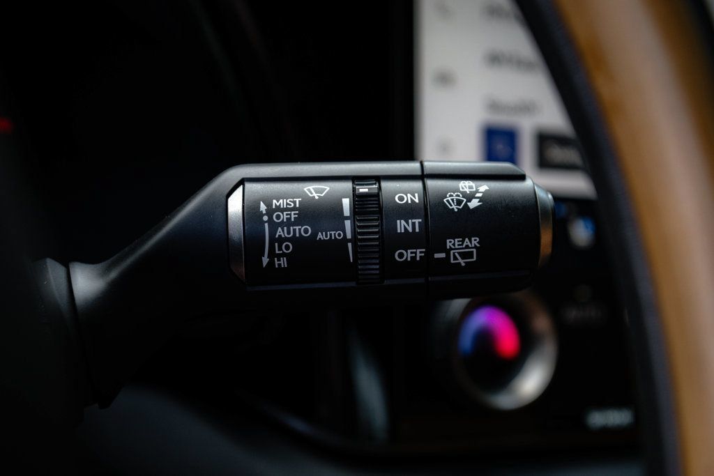 Used 2024 Lexus RX 350 Premium Plus w/ Convenience Package FWD image 18