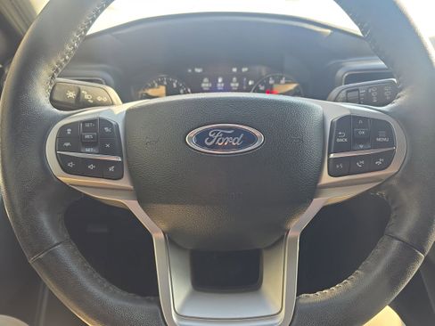 Used 2023 Ford Explorer XLT w/ Equipment Group 202A image 14