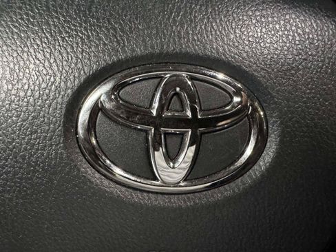 Certified 2023 Toyota Camry SE AWD/4WD image 33