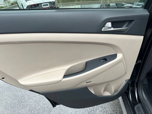 Used 2018 Hyundai Tucson SEL Plus w/ Cargo Package FWD image 10