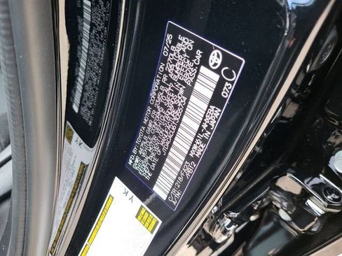 Used 2026 Toyota Prius Plug-In Hybrid image 28