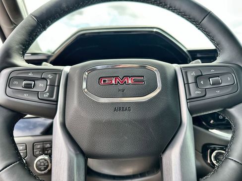 New 2026 GMC Sierra 1500 SLT AWD/4WD image 33