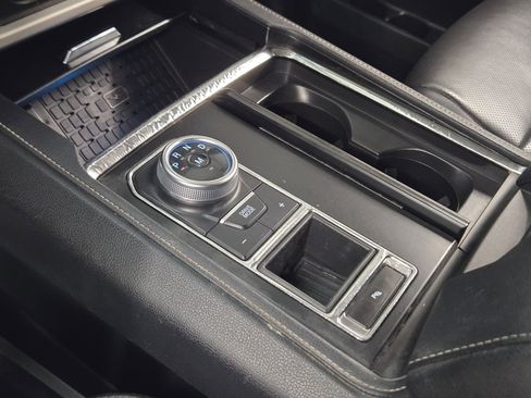 Certified 2022 Ford Expedition XLT image 18