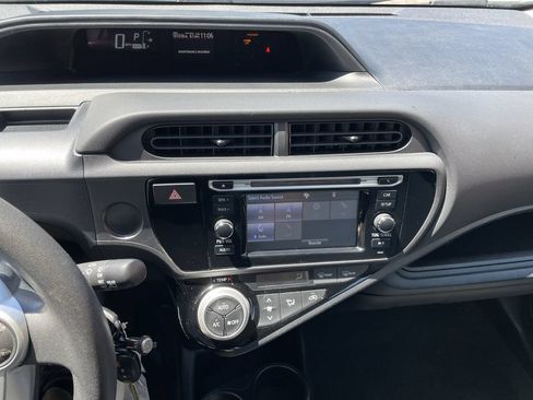 Used 2015 Toyota Prius C One FWD image 18