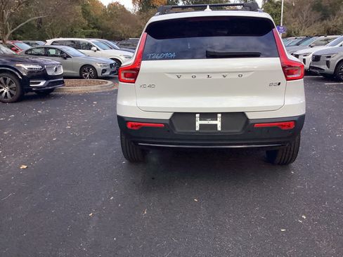 Certified 2026 Volvo XC40 B5 Plus w/ Protection Package Premier AWD/4WD image 14