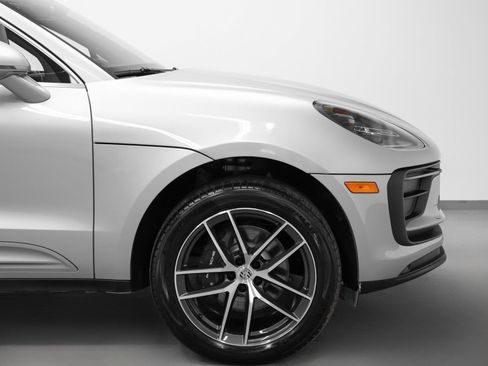 New 2026 Porsche Macan image 14