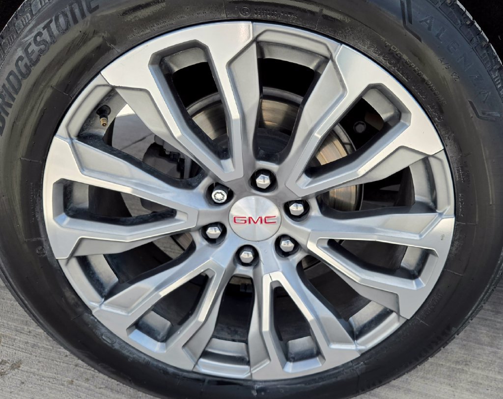 Used 2021 GMC Yukon Denali AWD/4WD image 10